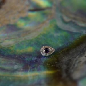 BVLA Nanda Pear white gold Amethyst